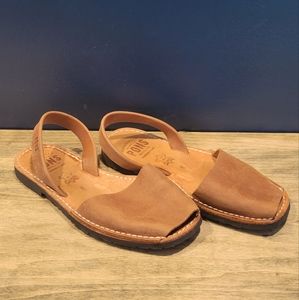 Pons Avarca Flat Sandals
